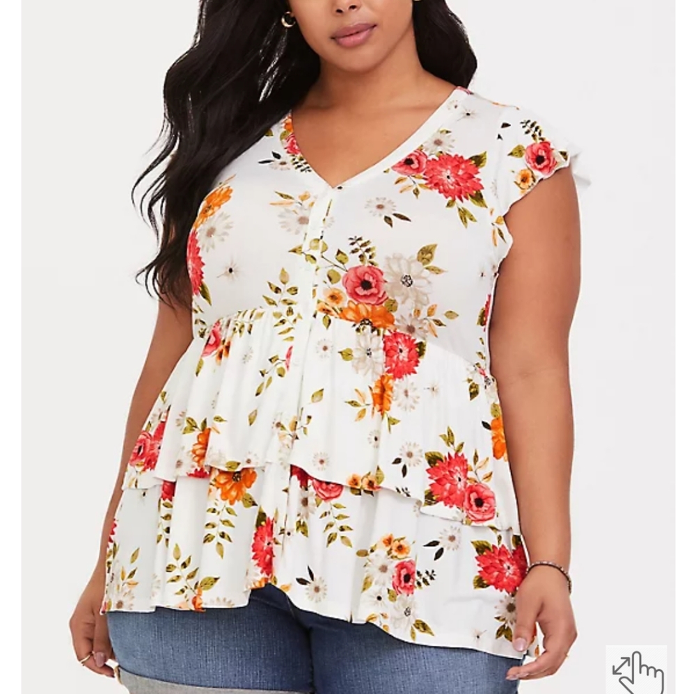 Torrid Rayon Floral White Super Soft Knit Babydoll Size 4 Tiered womens size 4XL